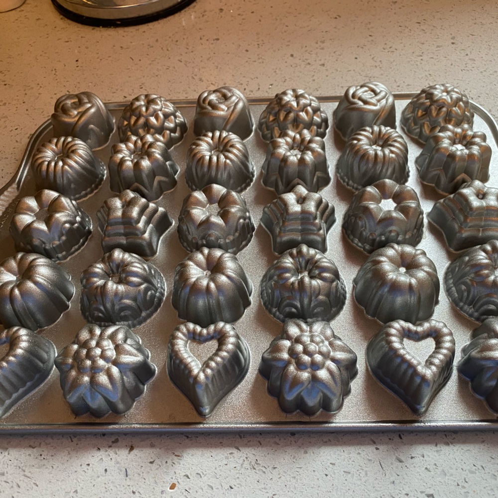 Nordic Ware Silver Mini Bundt and Molded Cake Pan Set